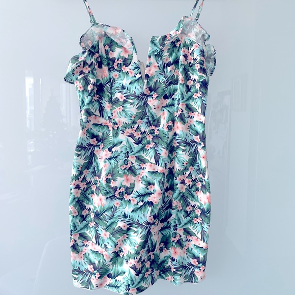 SUPERDOWN Kiana Frill Mini Dress White Floral - Picture 3 of 4